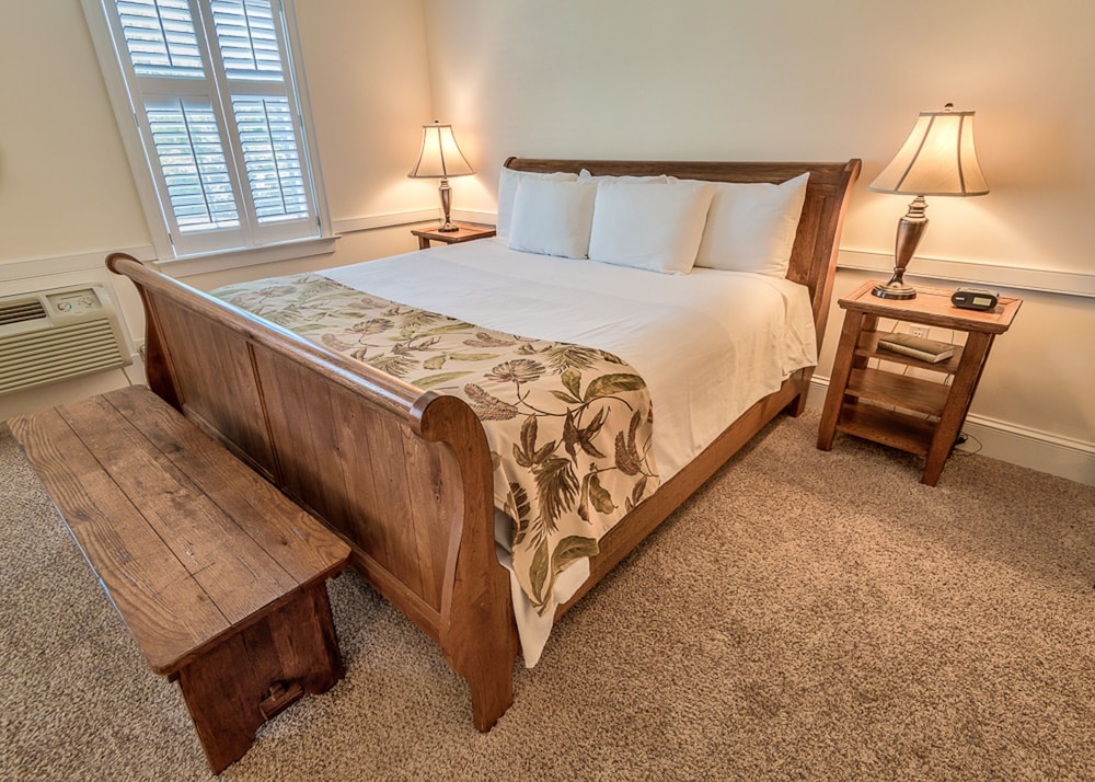 Handicap Room with 1 King Bed