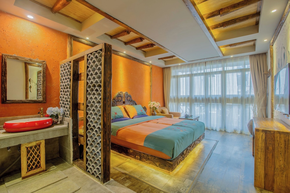 Queen Bed Room With Garden View Terrace photo 1