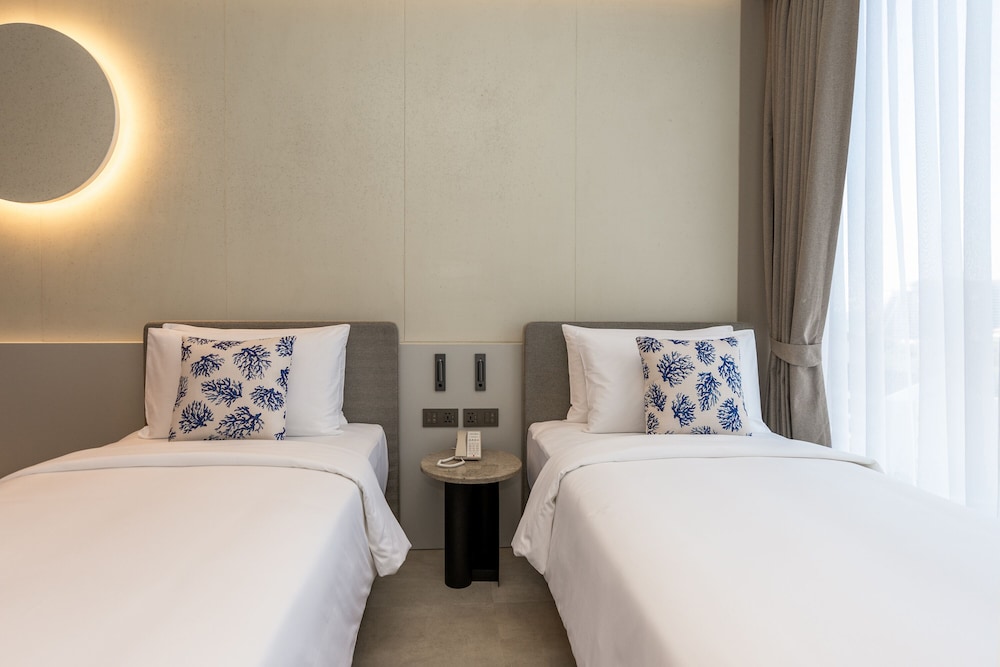 Aqua Deluxe Sea View Twin - Photo 7