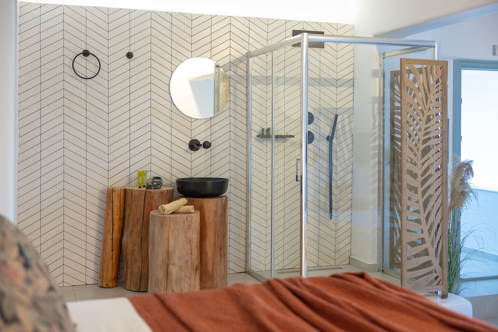 Premium Studio Suite photo 3