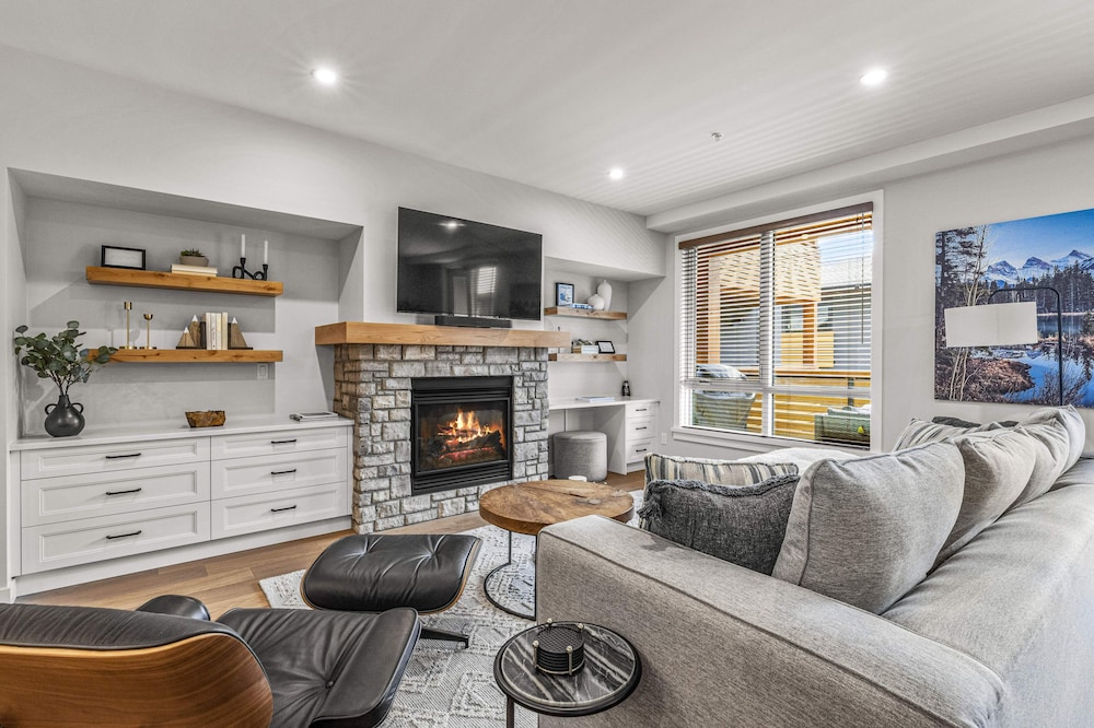 T312A Two Bedroom Premier Condo