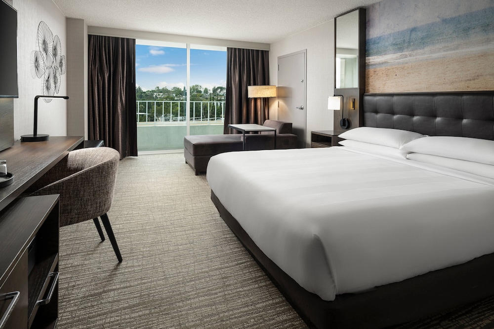 Concierge Room, Club Room, 1 King Bed photo 1