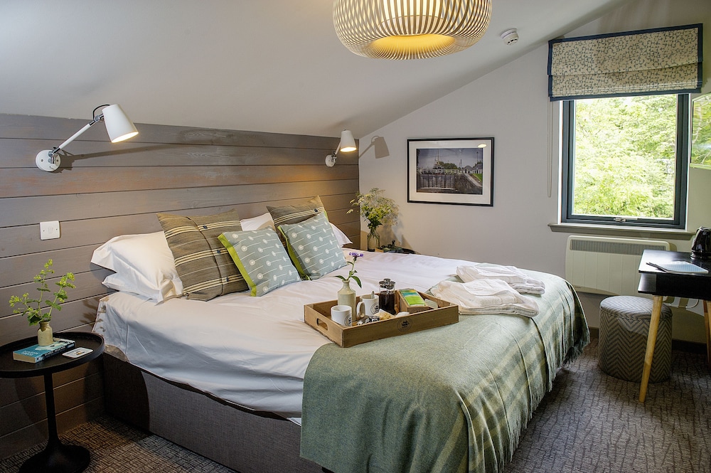 Double Room (Neptune)