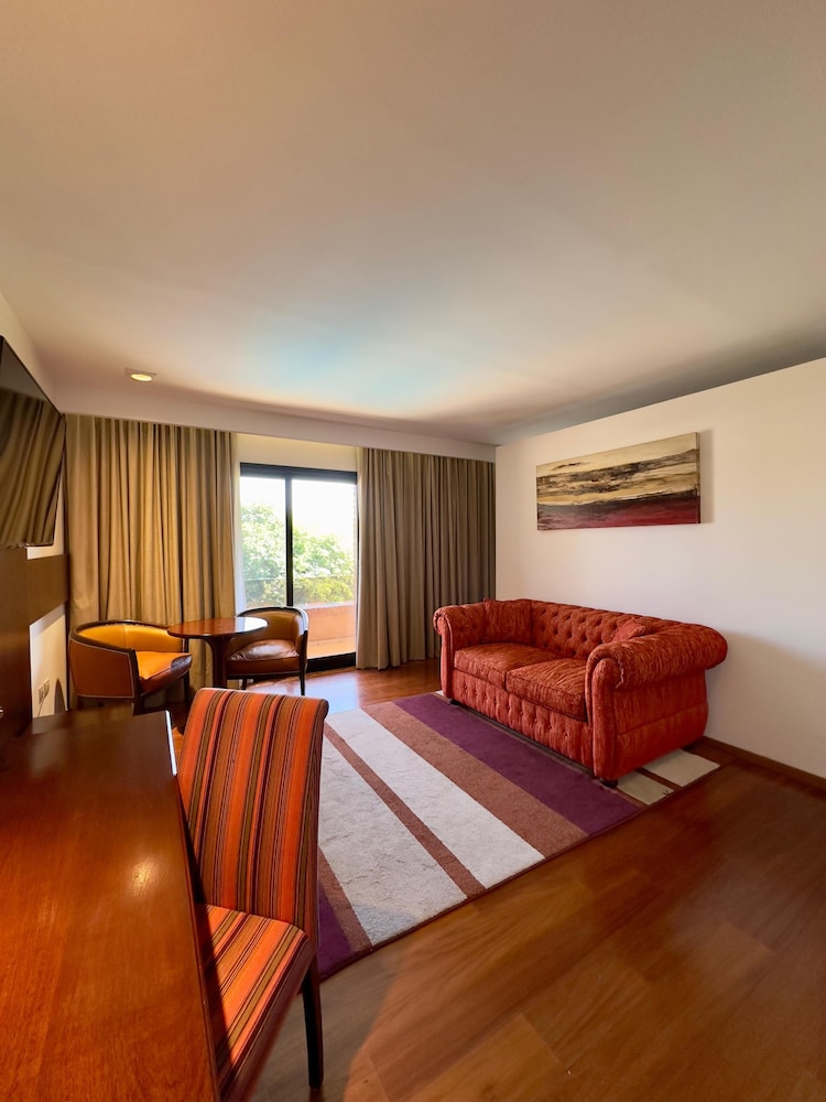 Presidential Suite, Balcony, Mountain View