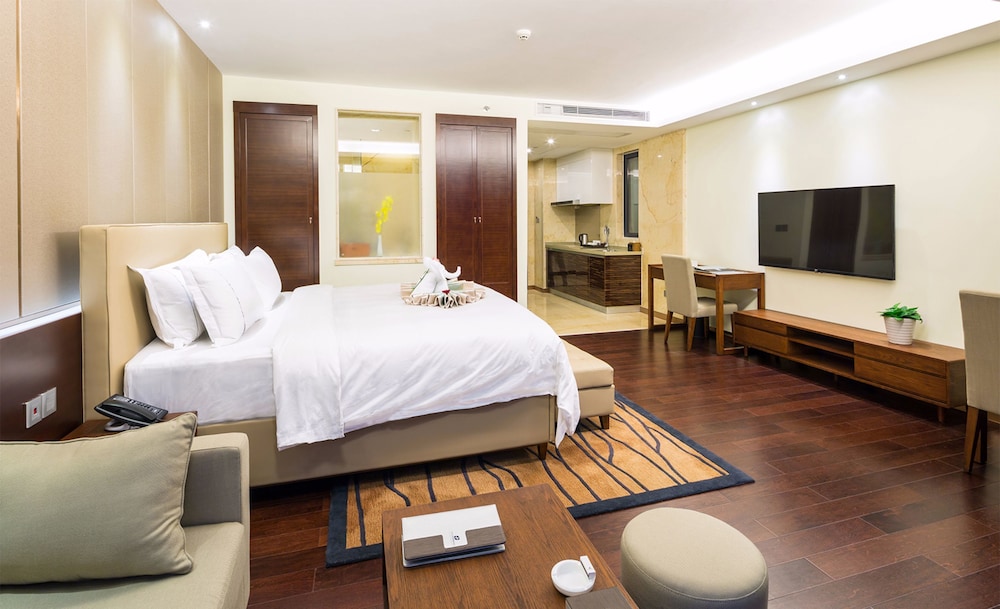 Business King Room photo 1