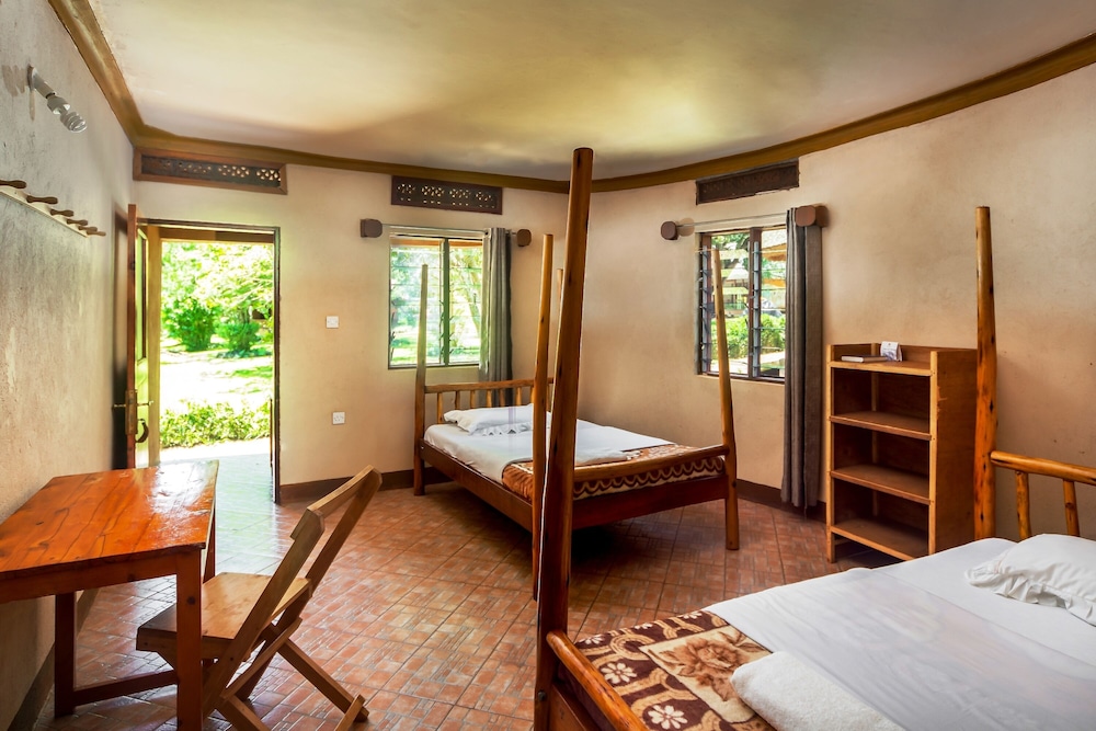 Twin Room, Garden View photo 3