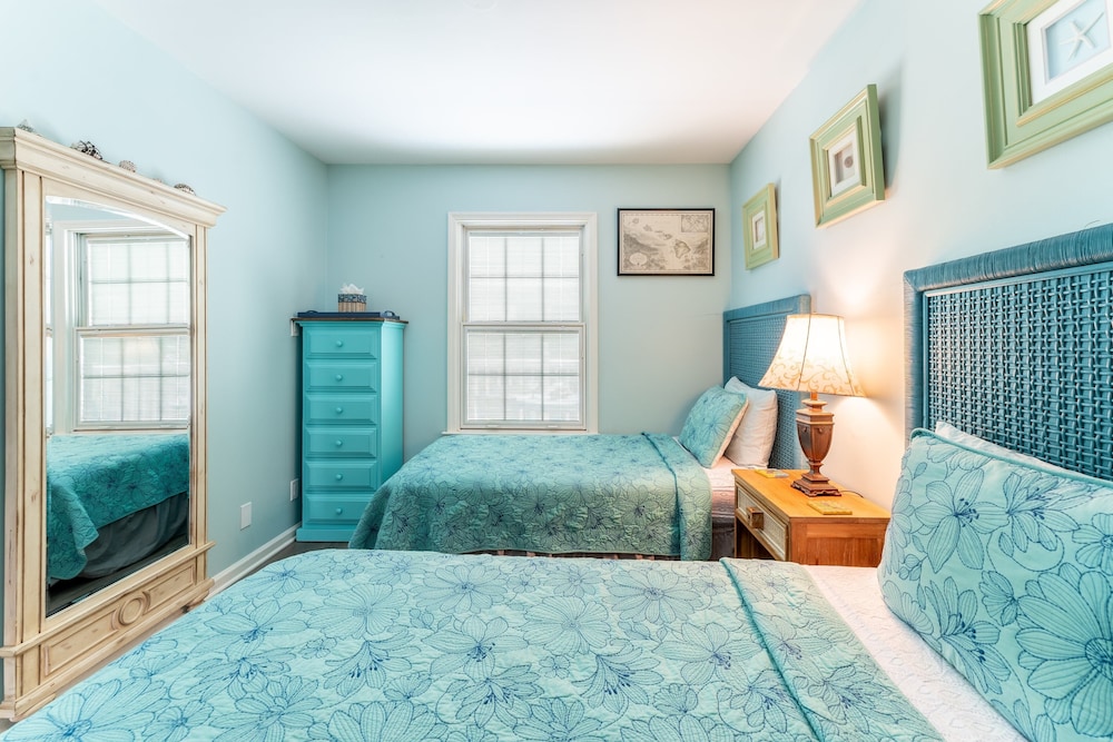 House (2 Bedrooms)