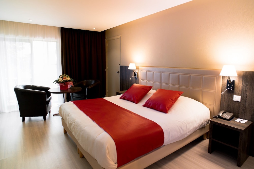 Deluxe Double Room, 1 Double Bed - Photo 2