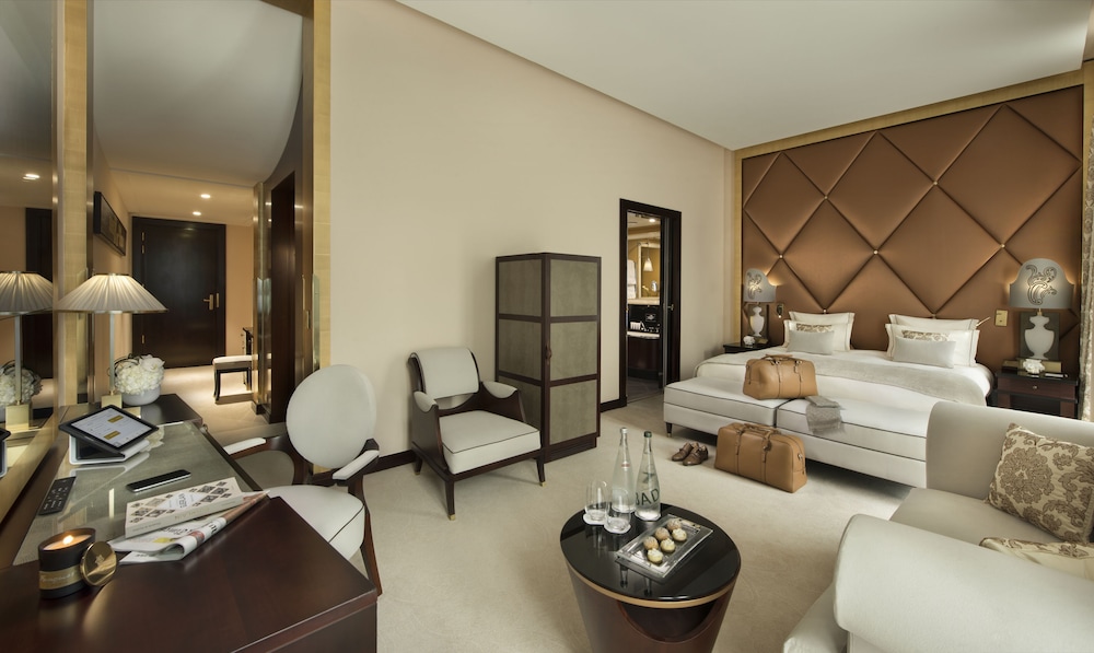Junior Suite (Prestige, Champs Elysees)