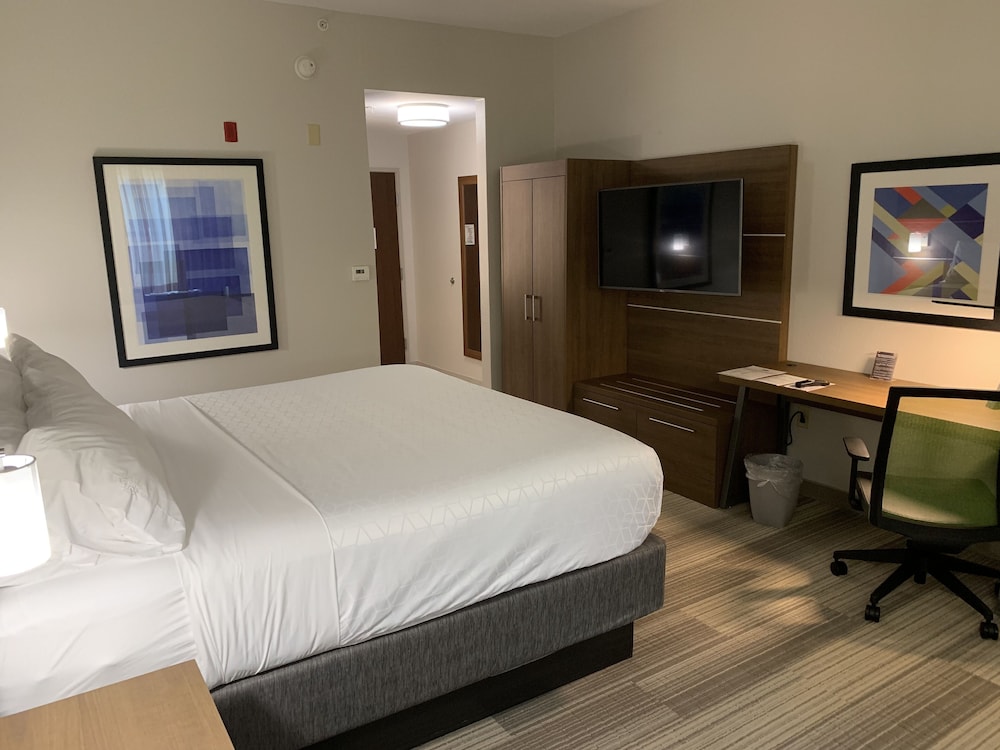 Standard Room, 1 King Bed - Photo 4