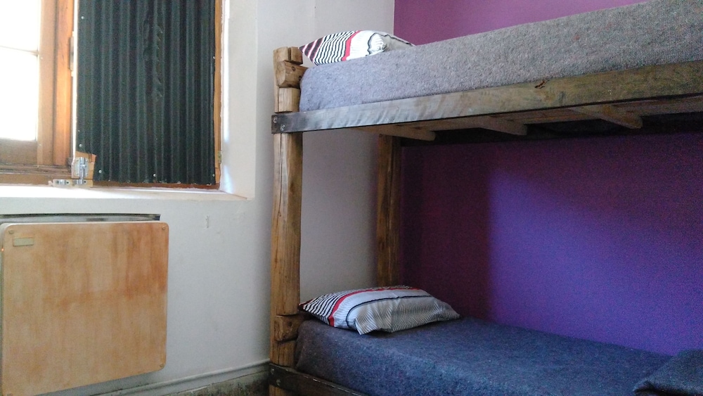 Economy Quadruple Room, Shared Bathroom photo 2