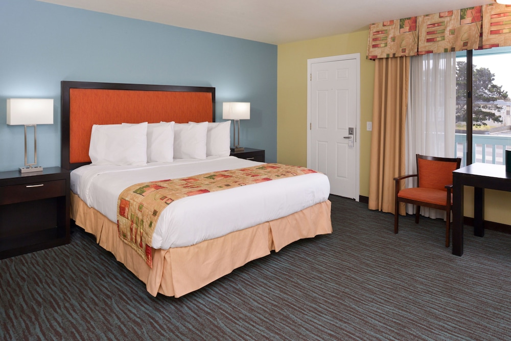 Deluxe Room, 1 King Bed - Photo 9