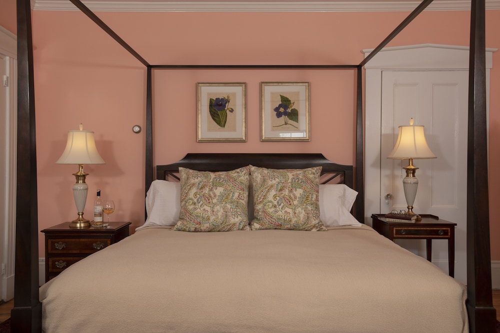Cranberry Room