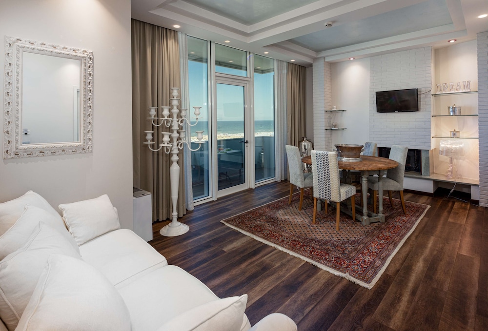 Standard Apartment, Multiple Beds, Jetted Tub, Sea View (Penthouse;with Sofabed) photo 1