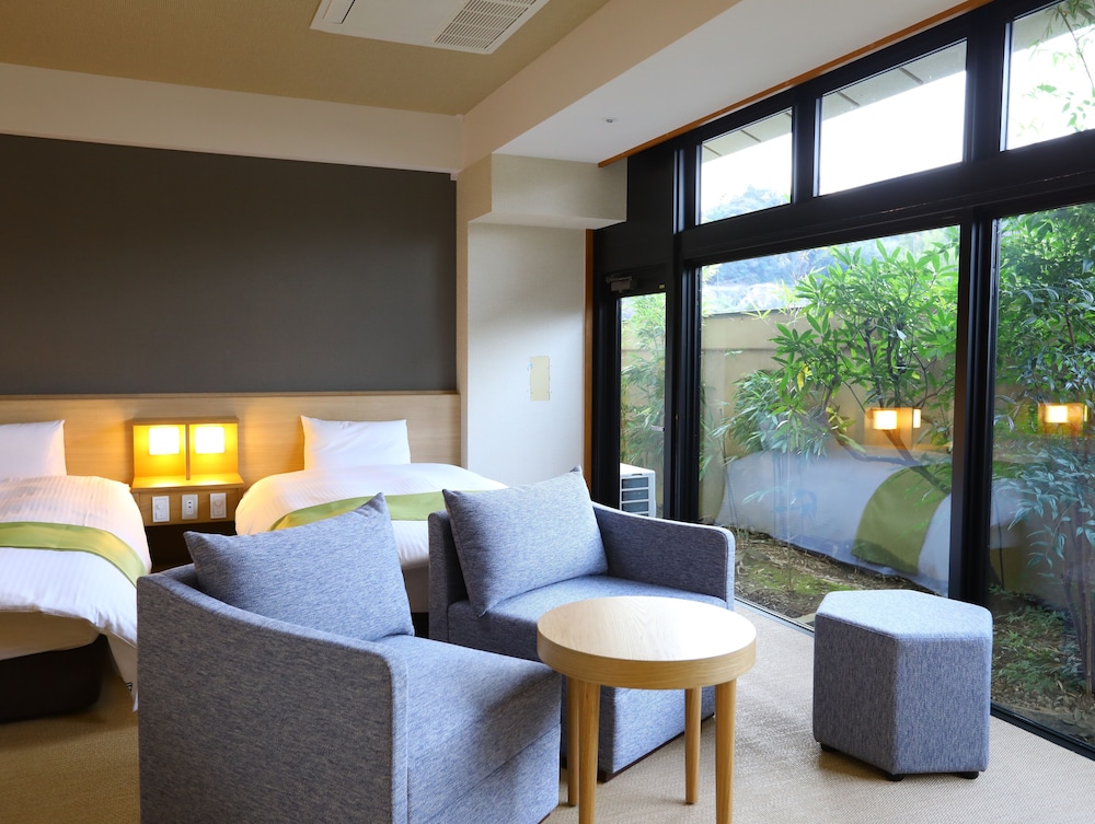 Standard Triple Room photo 2