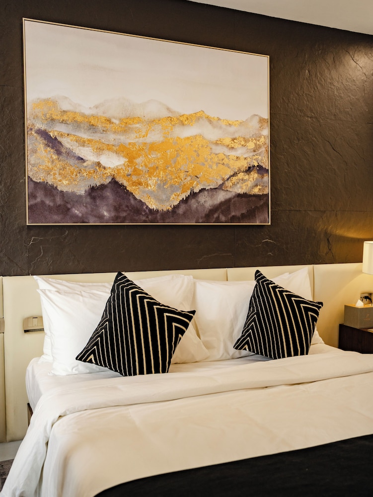 Deluxe Double Room, Balcony, City View