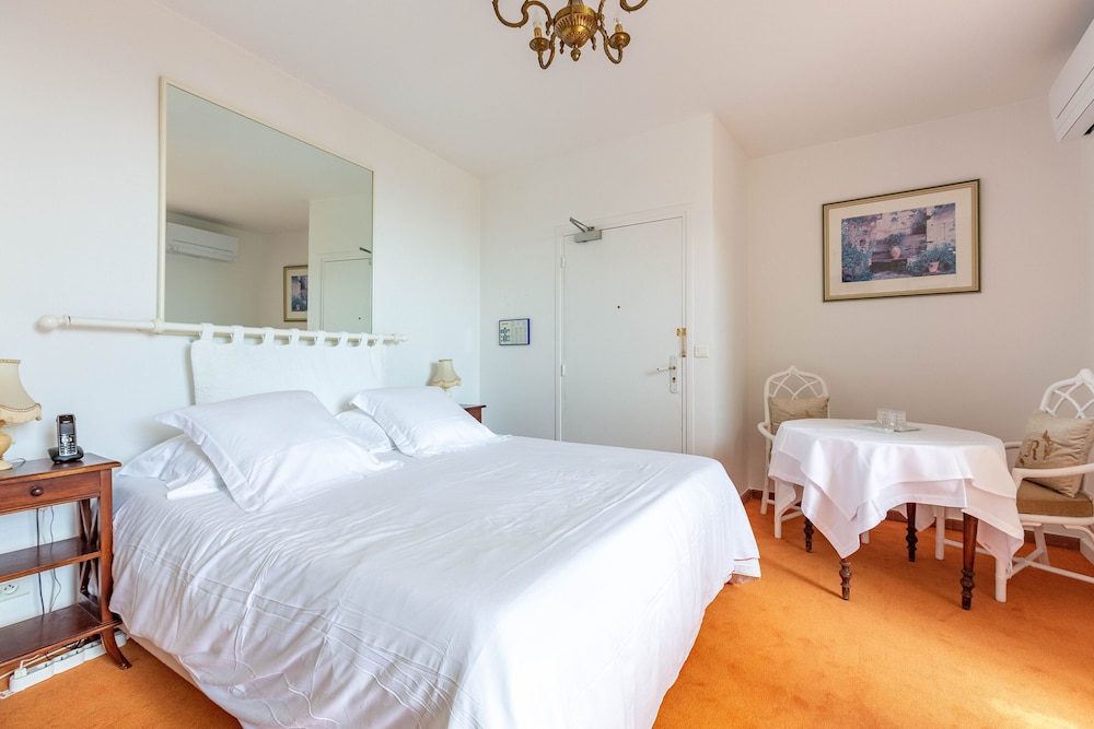 Chambre Double, bain à remous, vue mer, avec spa (Ciel and Mer)