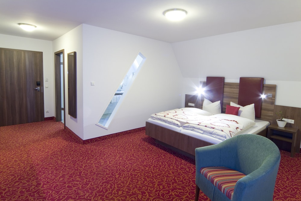 Deluxe Double Room Single Use photo 2