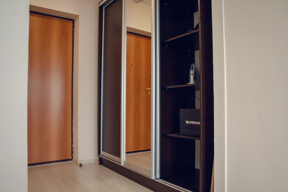Apartment on Yumasheva, 6-108 photo 2