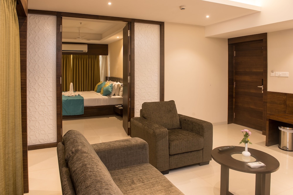 Suite - Photo 6