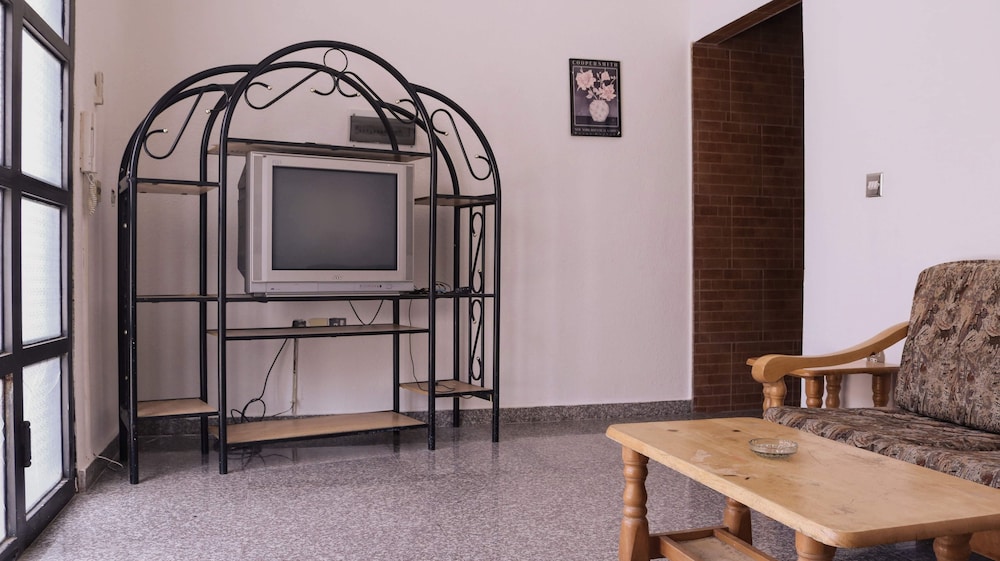 Standard Single Room, 2 Twin Beds, Mountain View photo 2