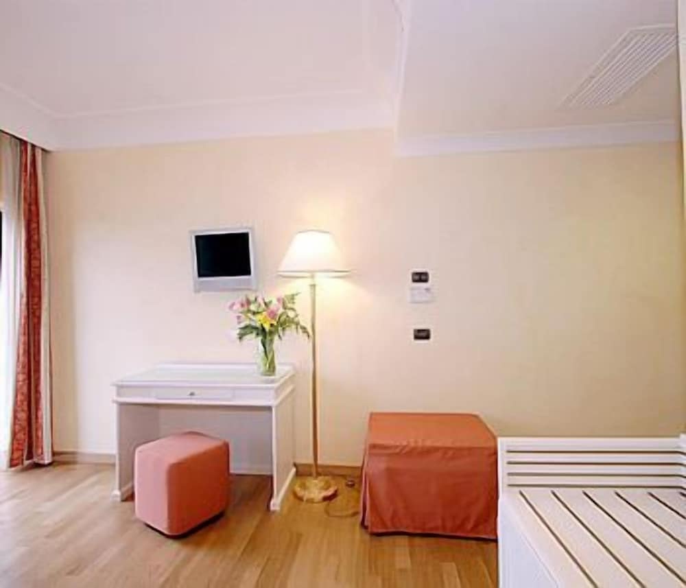 Superior Double Room, Lake View - Photo 12