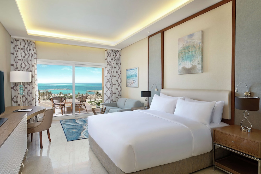 Superior Room, 1 King Bed, Balcony, Sea View (View) - Photo 1