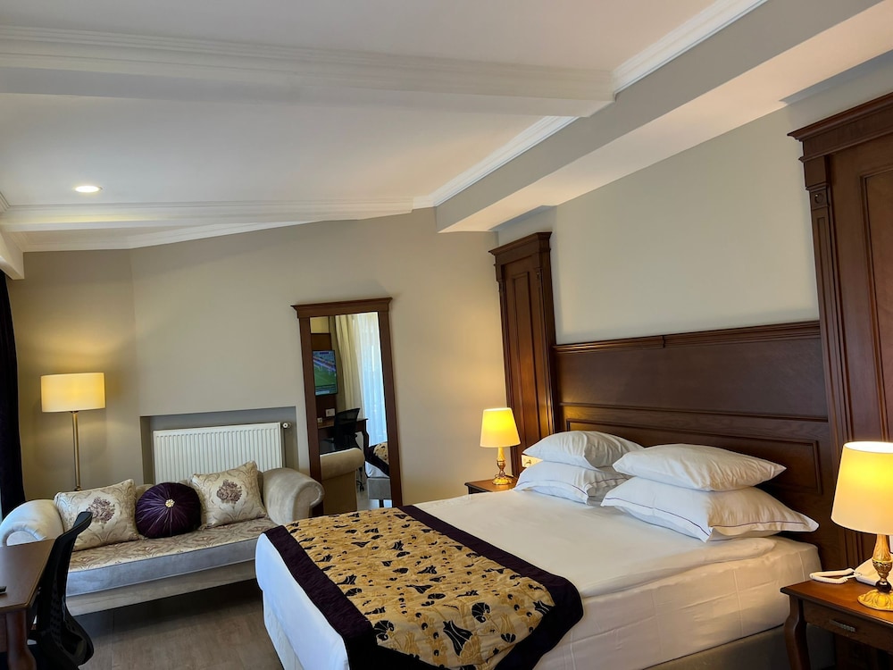 Premier Room, Balcony, Sea View photo 2