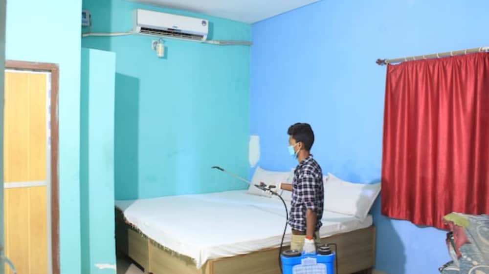 Superior Quadruple Room, City View photo 2
