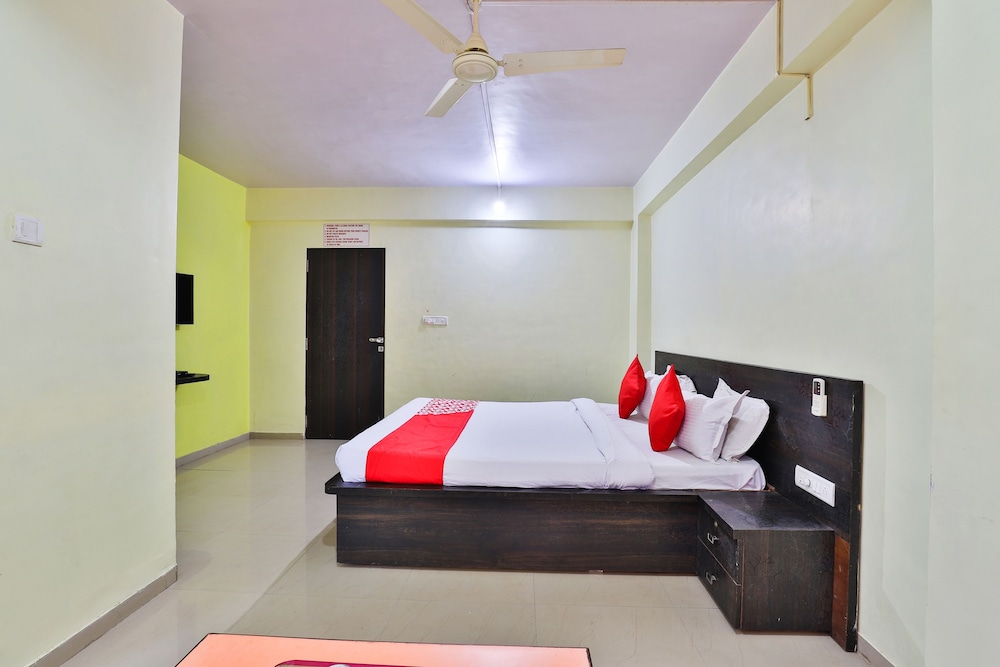 Deluxe Double Or Twin Room, 1 Queen Bed photo 3