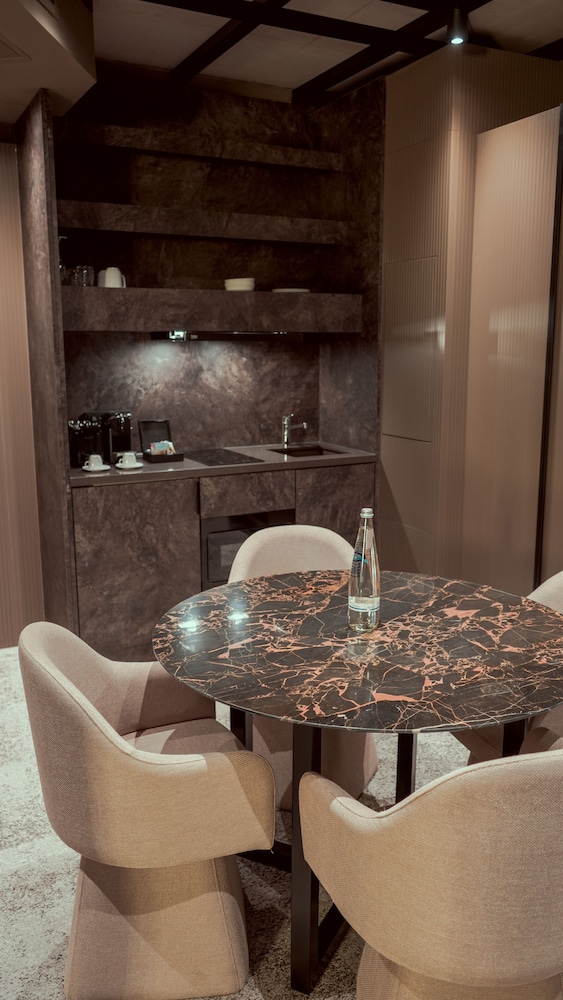 Suite Suite