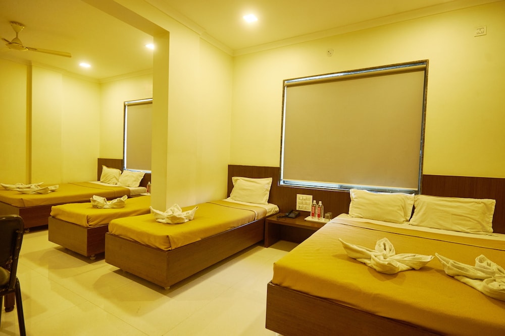 Deluxe Family Non A/C Room - Photo 1