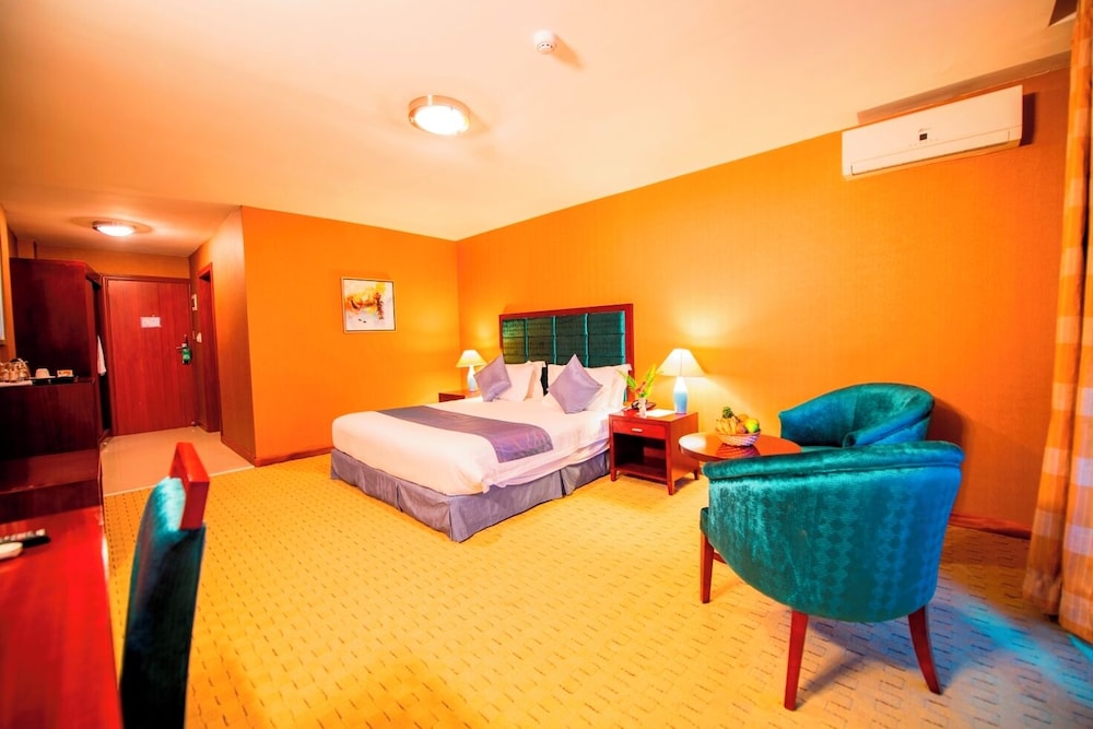 Superior Room, Hill View