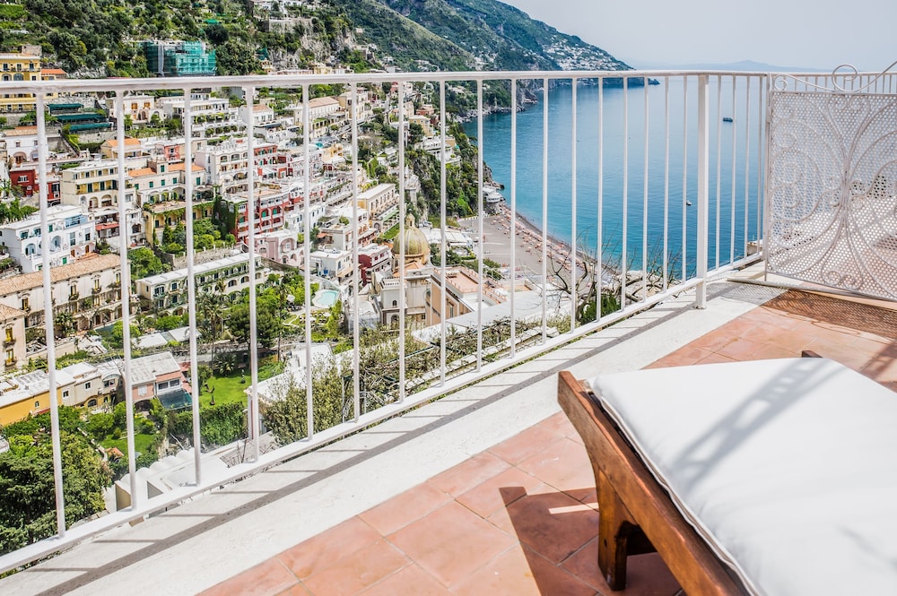 Deluxe Suite, Terrace, Sea View - Photo 6