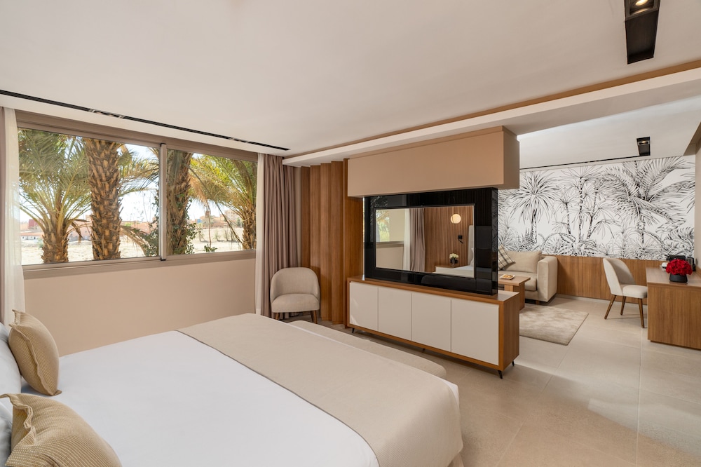 Premium Suite, 1 King Bed, Atlas Mountain View photo 2
