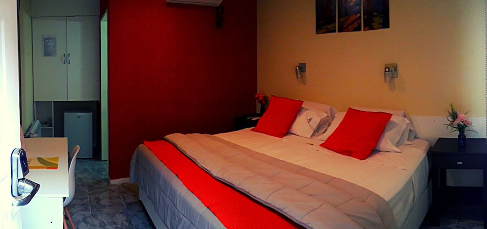 Premium Room, 1 King Bed photo 1