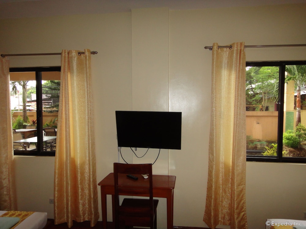 Deluxe Triple Room photo 3