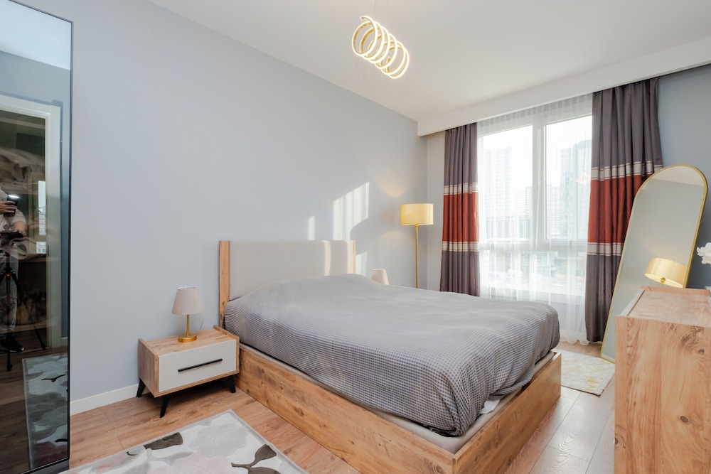 Deluxe Residence 2 rooms 1 saloon  with a balcony photo 3