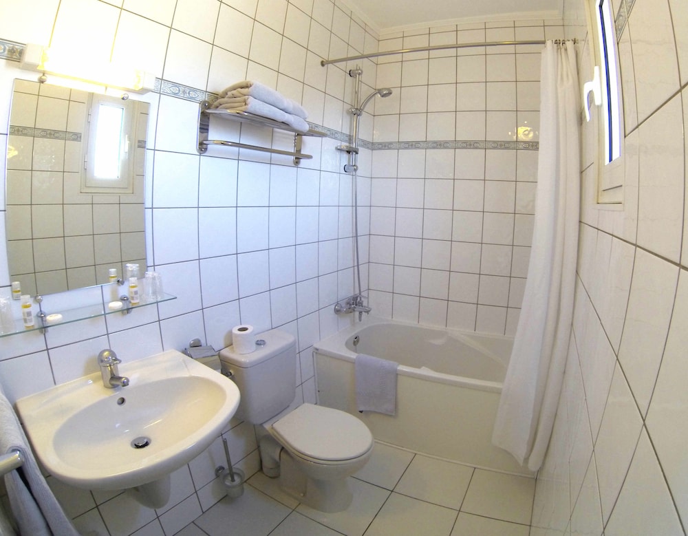 Standard Double Room photo 2