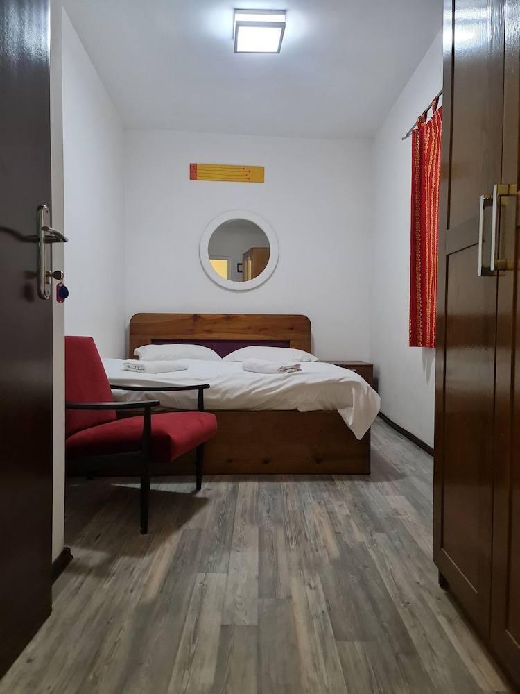 Basic Double Room photo 3
