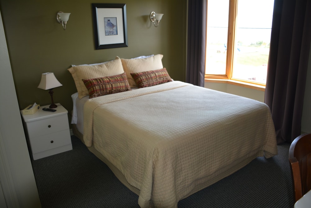 Standard Double Room, 1 Queen Bed, River View photo 1