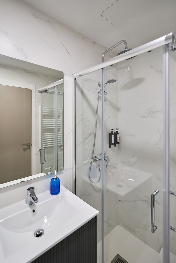 Superior Suite, 2 Bedrooms, Non Smoking - Photo 11