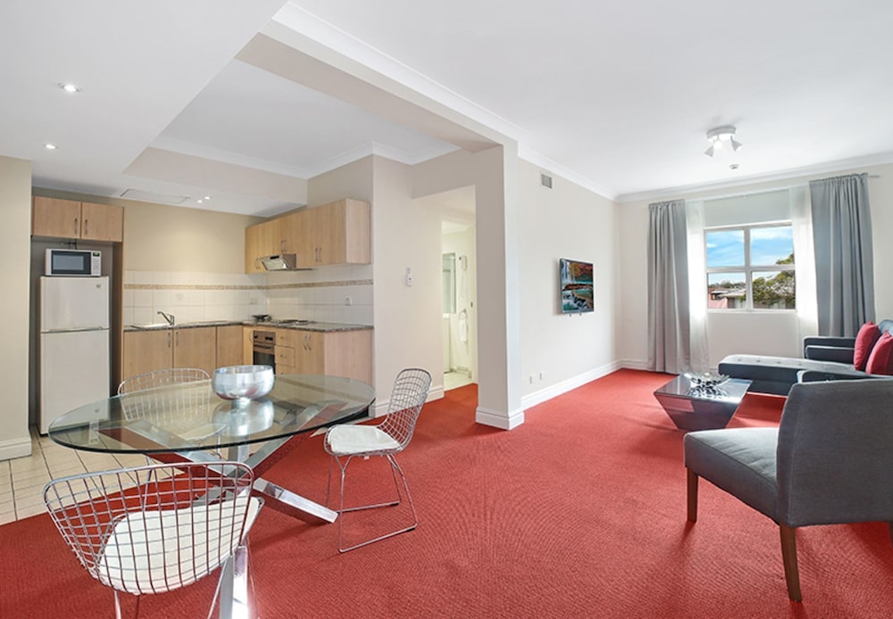 Grand Deluxe One Bedroom Apartment