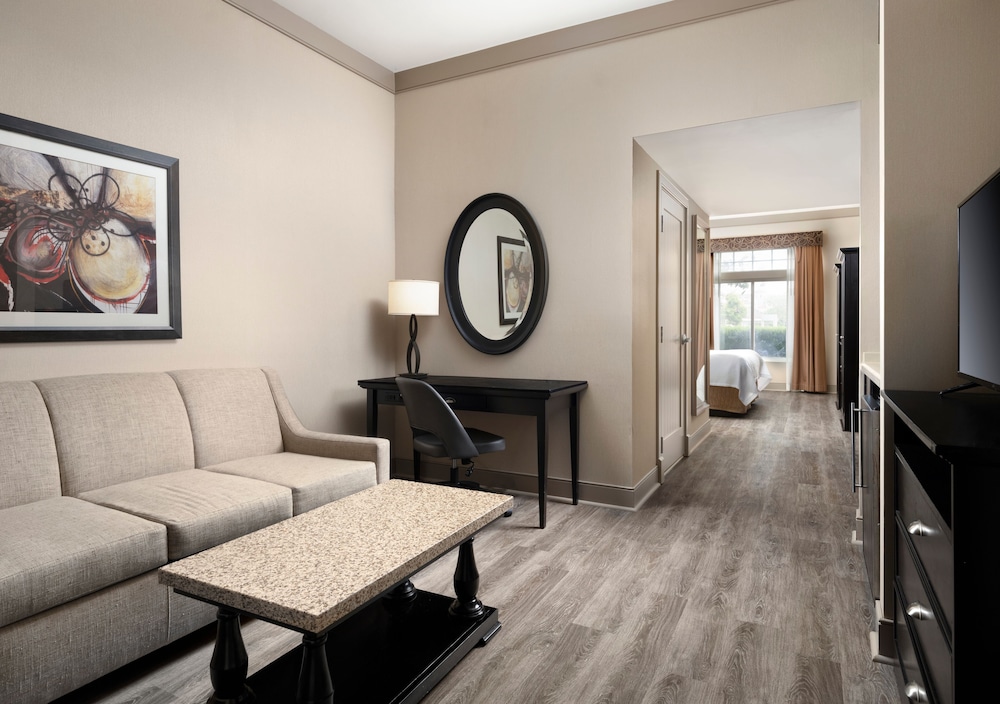 Premier Suite, 1 King Bed with Sofa bed