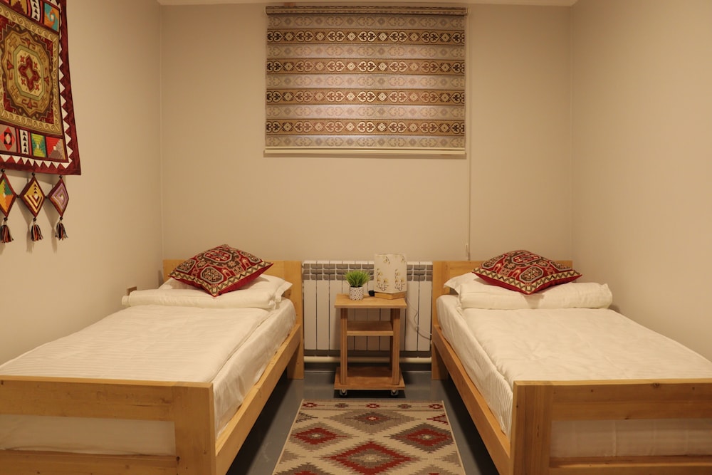 Classic Twin Room photo 2