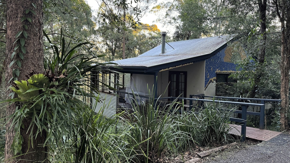 Deluxe Double Room, 1 Queen Bed, Balcony, Mountain View