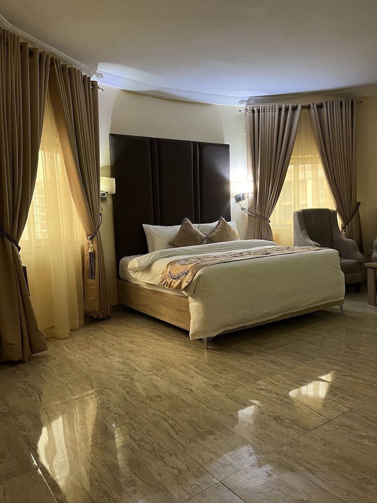 Executive Room photo 1