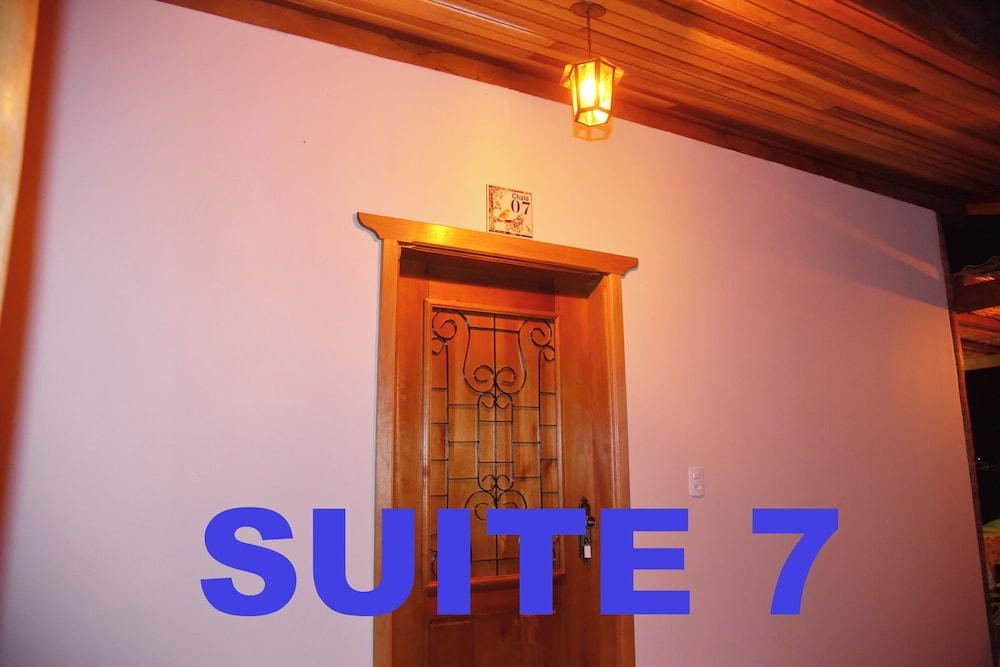 Superior Suite, Non Smoking, Hot Tub photo 2