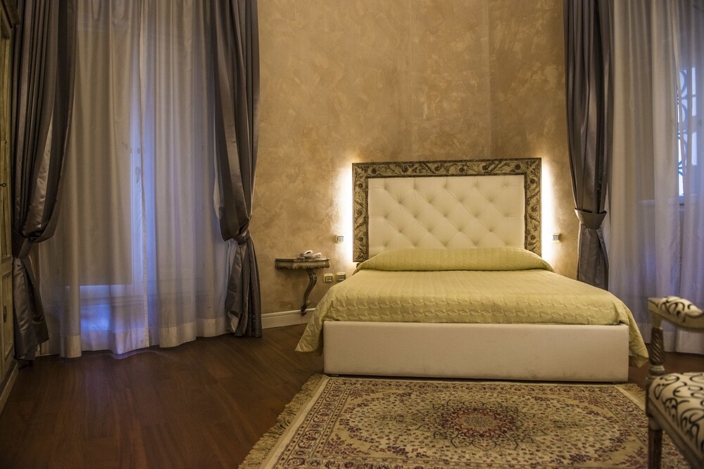Deluxe Suite, 1 Double Bed photo 3