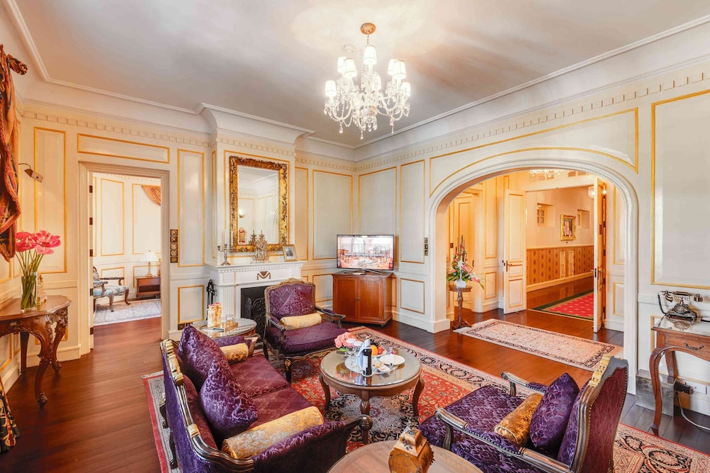Presidential Room - Afternoon Tea photo 1